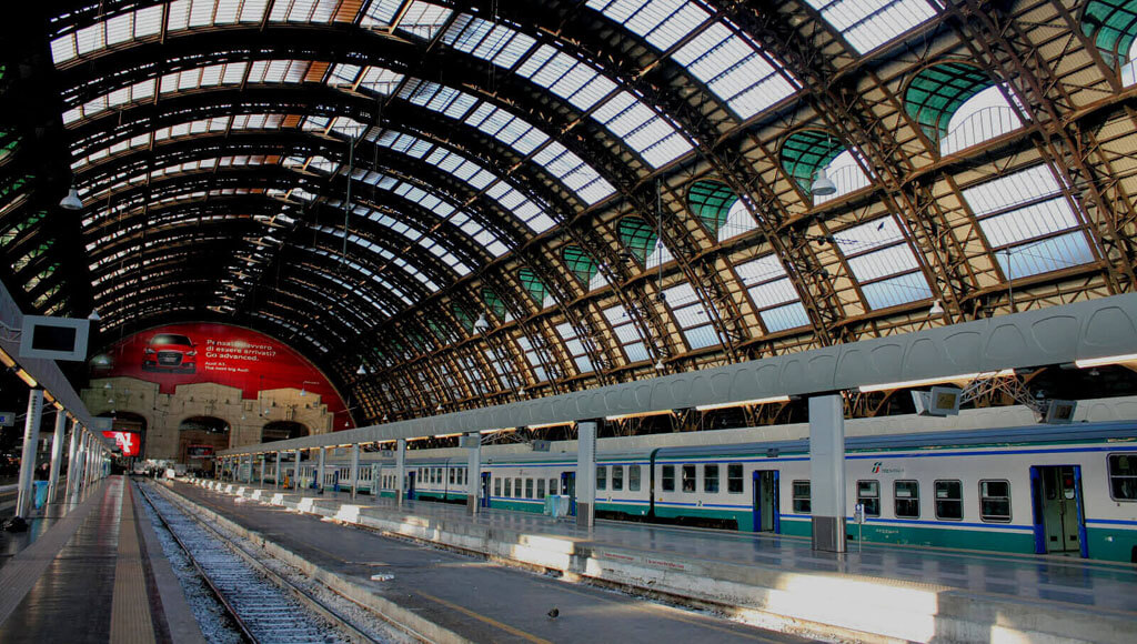 ITALY MILAN CENTRAL STATION